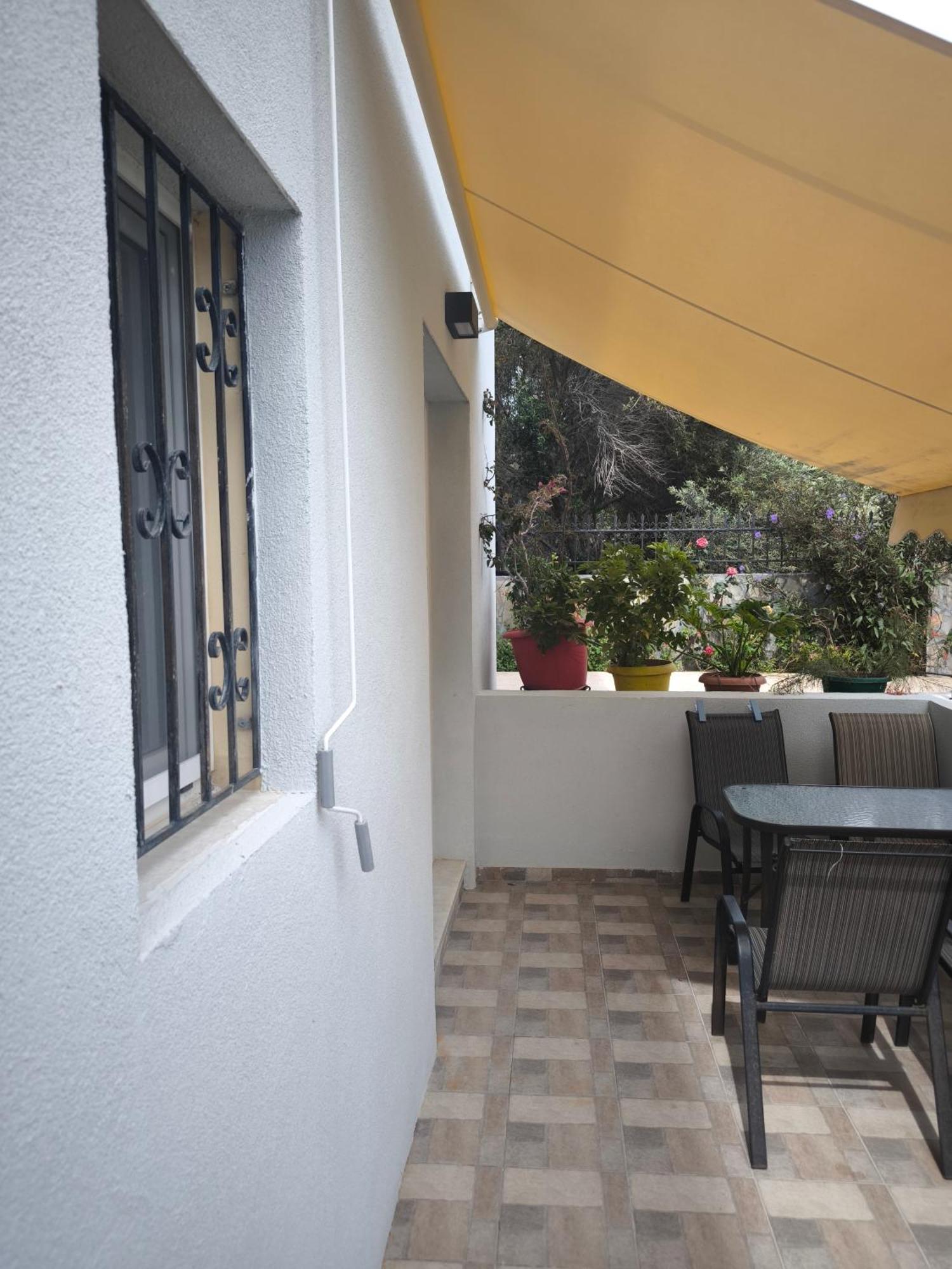 Alexia Rooms Palaiochora Exterior foto